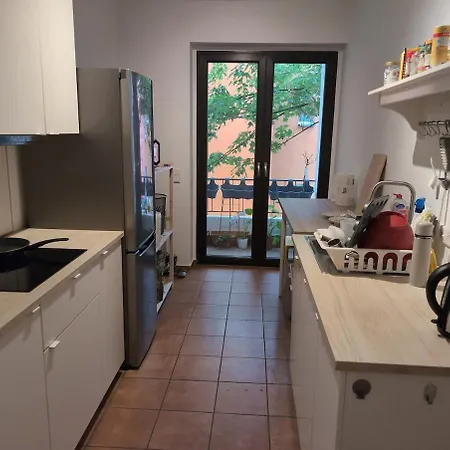 Apartment 3 Rooms 3 Beds Apartment in Düsseldorf Center