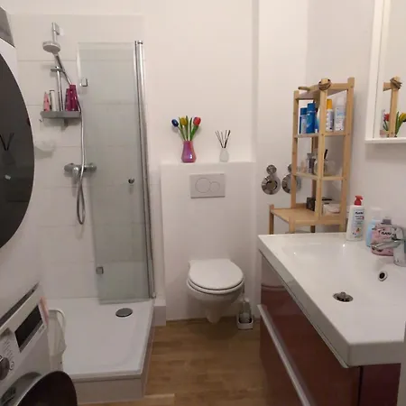 3 Rooms 3 Beds Apartment in Düsseldorf Center * Düsseldorf