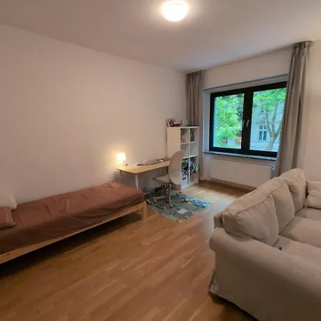Apartment 3 Rooms 3 Beds Apartment in Düsseldorf Center *